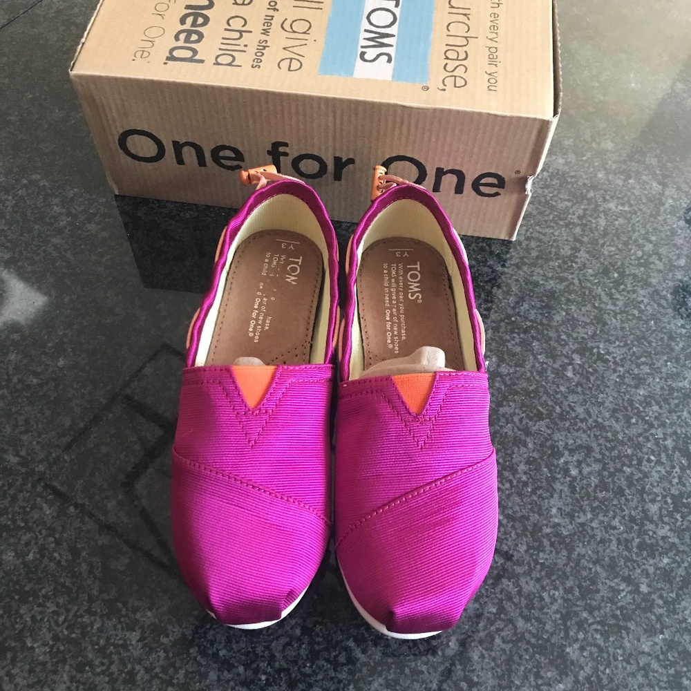TOMS PINK & ORANGE BIMINI-Youth 3/Women’s 5